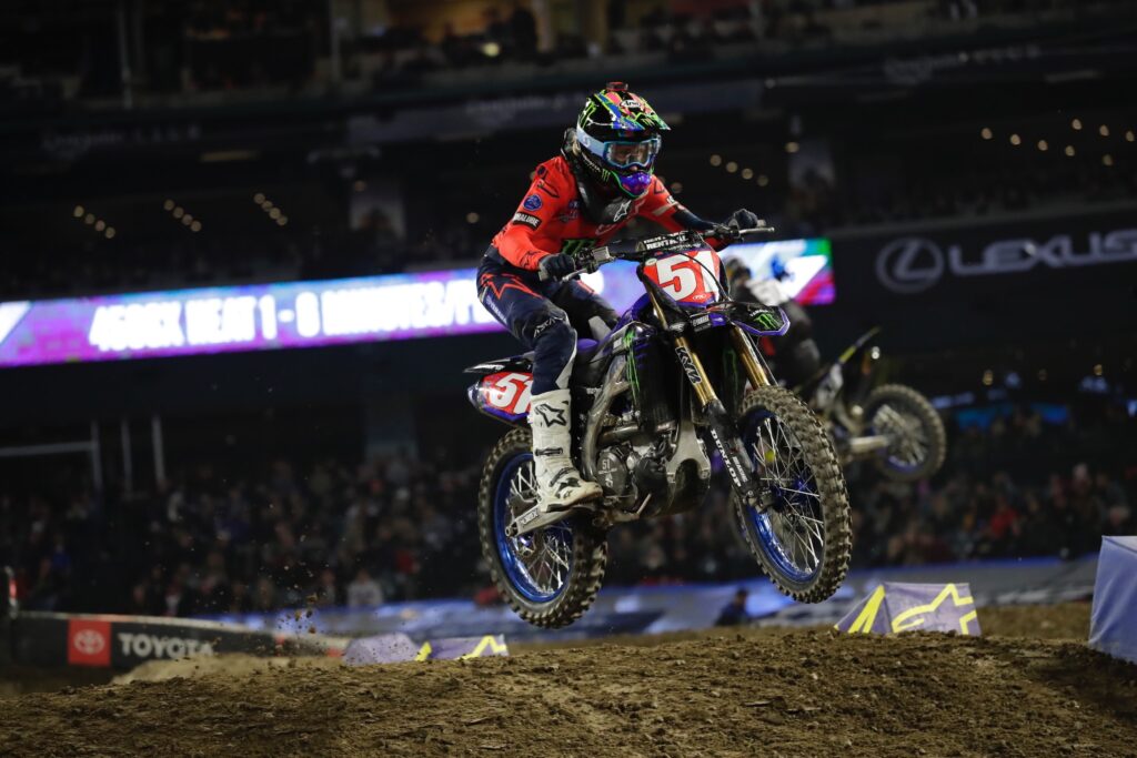 Yamaha parte forte in Qatar: quattro R1 in top ten nel WorldSBK