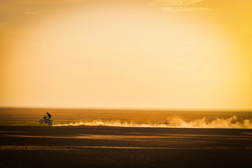 Africa Eco Race 2020, Lucci trionfa nella tappa delle grandi dune