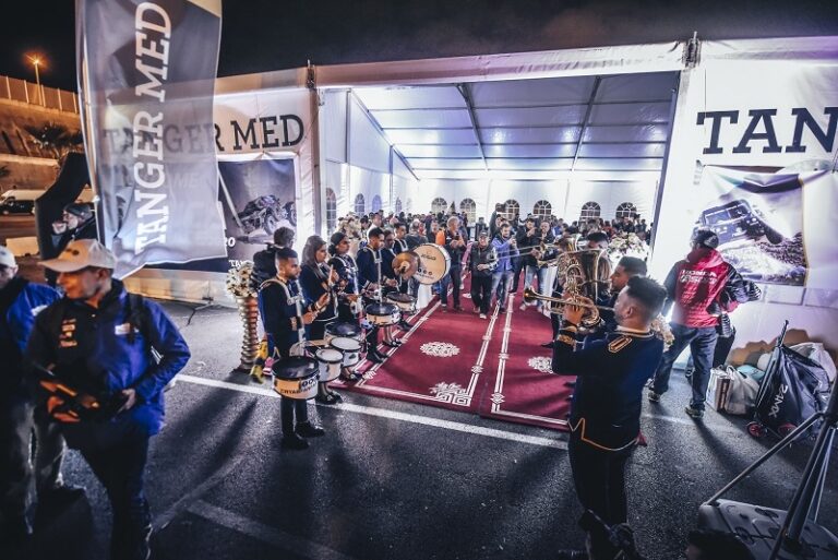 Africa Eco Race 2020, prima tappa ricca di sorprese in Marocco