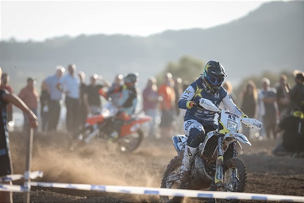 WESS Solsona, Gomez porta Husqvarna al 12º posto nell’enduro classico