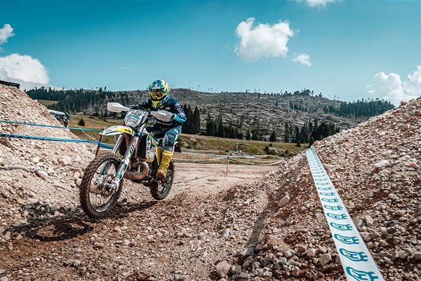 Trofeo Enduro Husqvarna: Enego incanta e accende la corsa ai titoli
