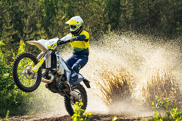 Husqvarna 2020: partono i test ride off-road in tutta Italia