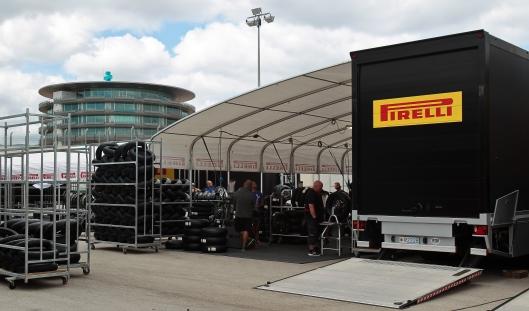 WorldSBK Portimão, Pirelli lancia una nuova SCX con struttura rinforzata