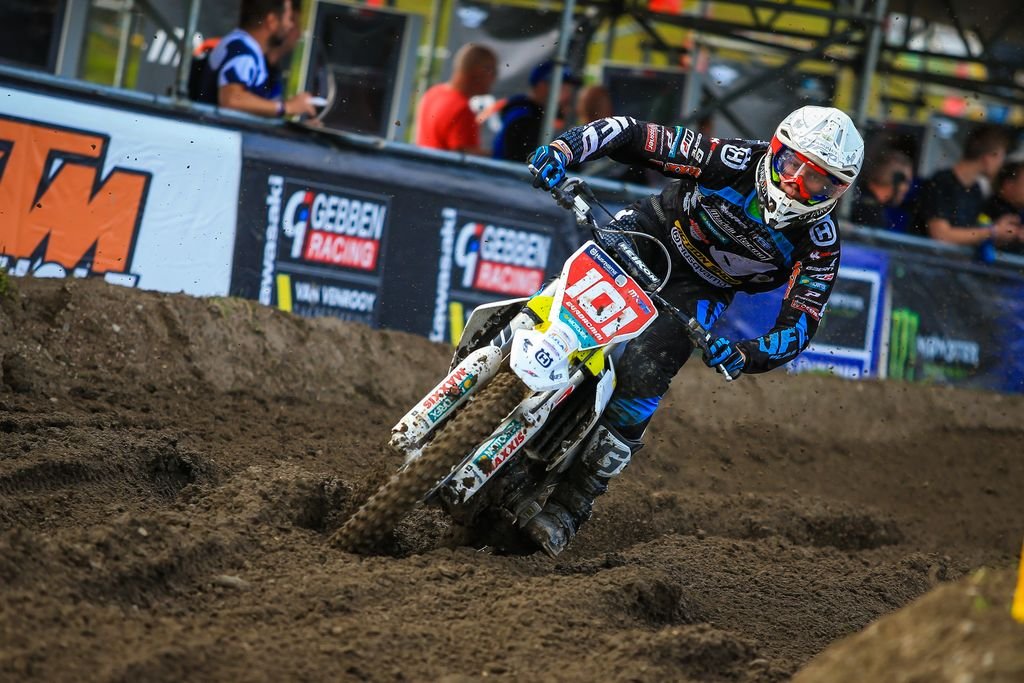 Guadagnini re d’Europa EMX125, Forato terzo nella EMX250