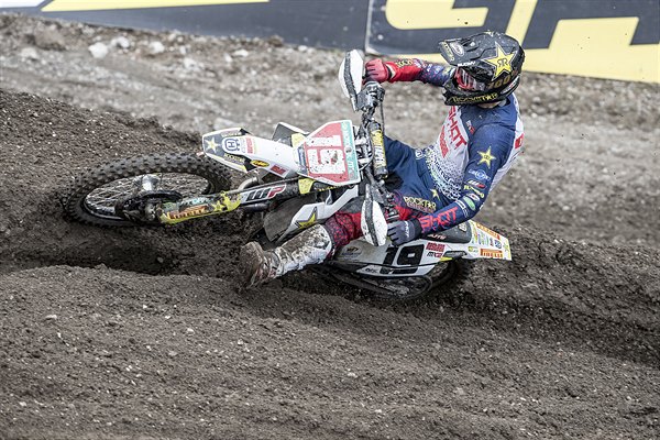 MXGP Trentino: Kjer-Olsen resta leader MX2, Jasikonis sale quarto in MXGP