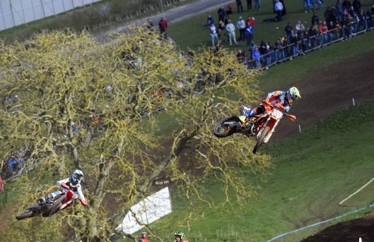 MXGP Gran Bretagna, doppietta Pirelli: trionfano Cairoli e Olsen