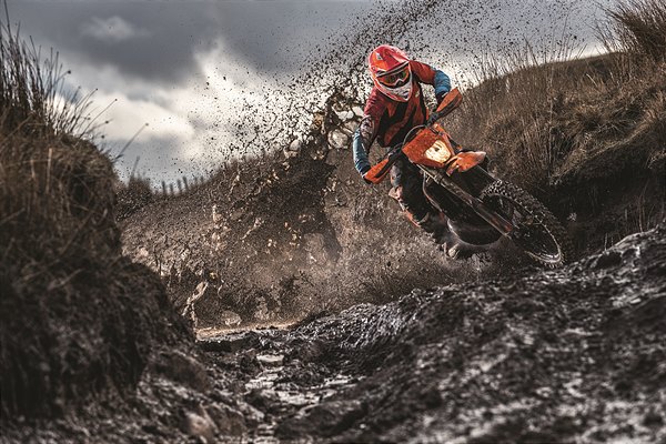 KTM 300 EXC TPI, promo di marzo: 1.000 euro di vantaggi