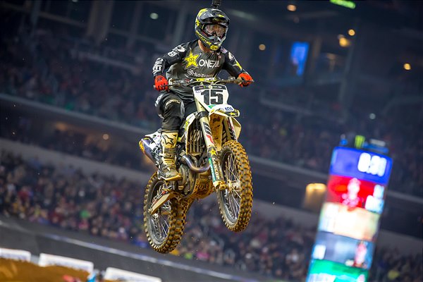 AMA Supercross Arlington: Wilson ancora in top 10, debutto 450 per Osborne