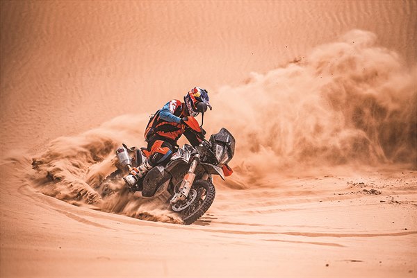 KTM, listino 2019: ritocchi ai prezzi e addio alle 1090 Adventure