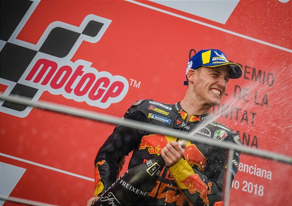Valencia da leggenda per KTM: primo podio MotoGP e doppia vittoria