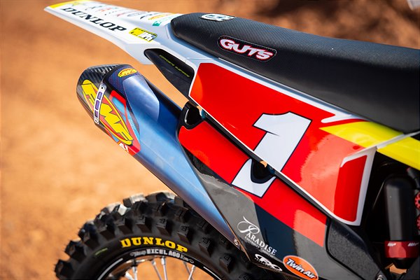 Husqvarna rinnova con FMF Racing: scarichi ufficiali fino al 2021