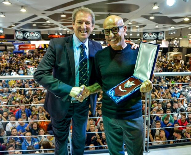 Airoh resta casco ufficiale del CIV: rinnovata la partnership con FMI