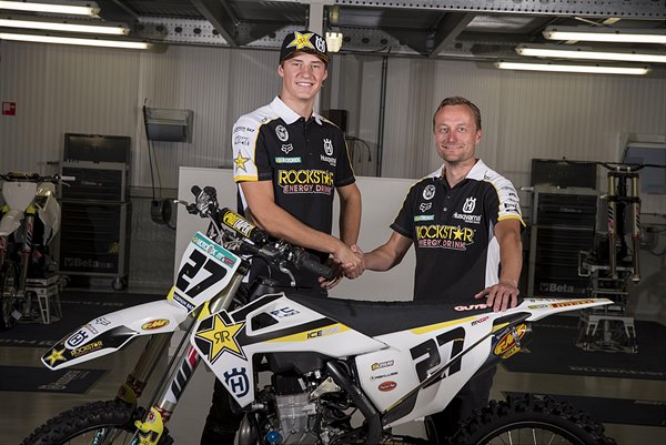 MXGP, Husqvarna punta sui giovani: arriva Arminas Jasikonis