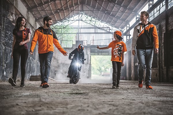 KTM PowerWear 2019, la nuova linea Casual & Accessories