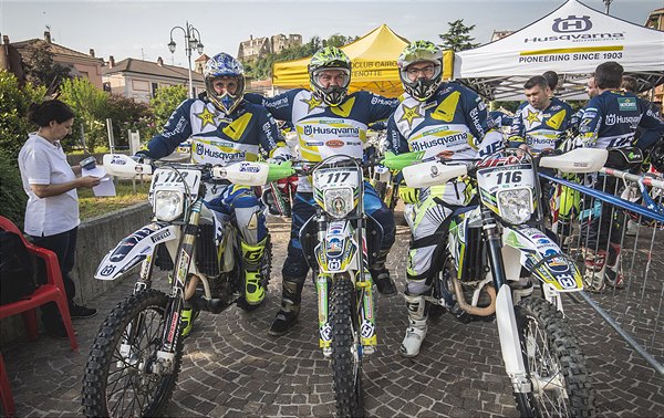 Trofeo Enduro Husqvarna, a Castiglion Fiorentino arriva la formula porta un amico