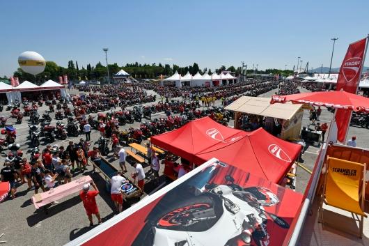 Pirelli protagonista al World Ducati Week 2018 con le DIABLO Superbike