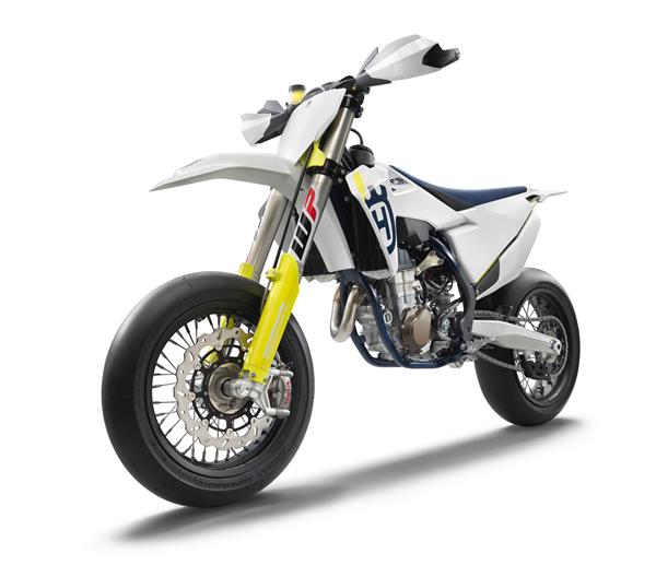 Nuova Husqvarna FS 450 2019, la supermoto da pista si evolve