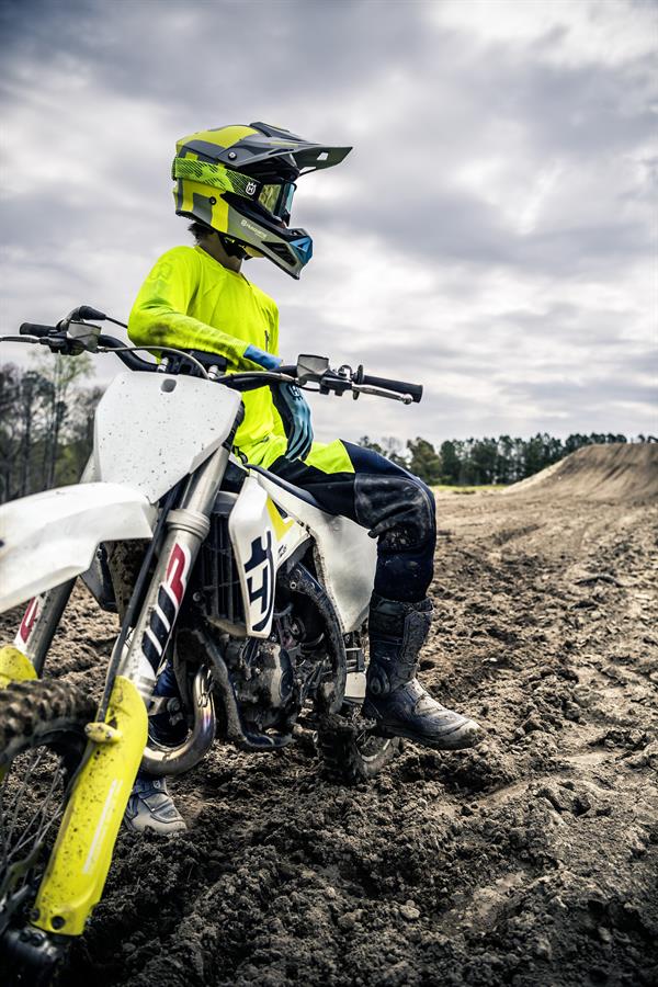 Husqvarna lancia la linea KIDS MX 2019 per i piccoli crossisti