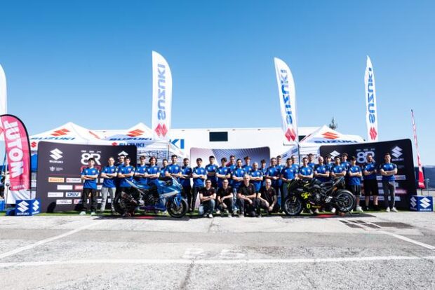 Suzuki GSX-8R CUP 2026, griglia piena e wild card per Daytona