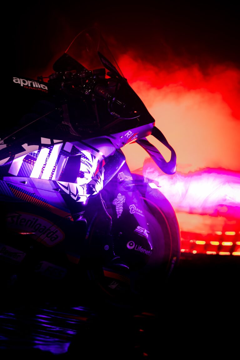 Aprilia apre il 2026 a Sepang: Savadori in pista, Martin ai box