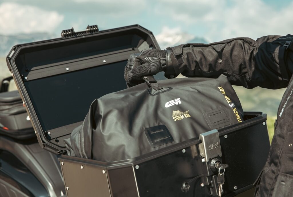GIVI Trekker Alaska, valigie in alluminio per il turismo