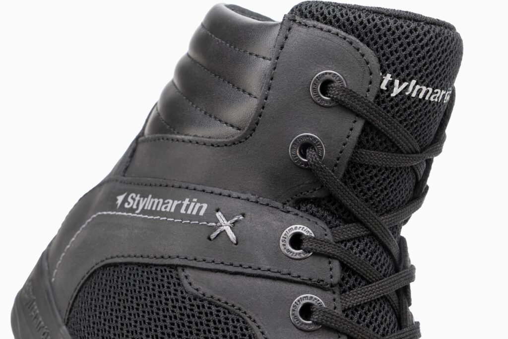 Stylmartin Atom Evo, la sneaker moto total black