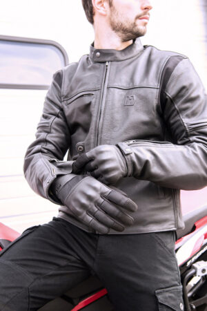 Hevik Auster, il nuovo guanto estivo leggero e ventilato