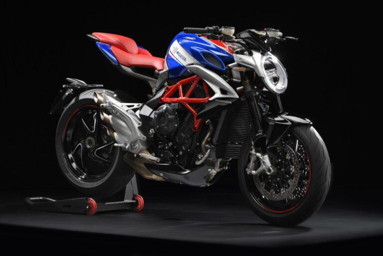 Brutale-800-RR-AMERICA-1.jpg