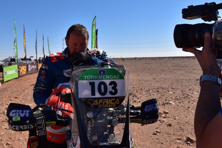 Africa Eco Race 2019, Botturi resta leader, Picco testa gomme