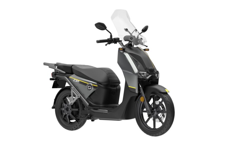 Super Soco abbassa i prezzi degli scooter elettrici CPx e VS1