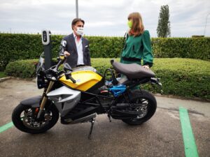 Total Italia ed Energica inaugurano le prime colonnine EV