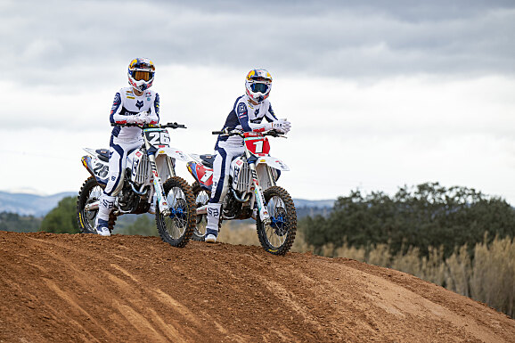 Husqvarna pronta a difendere il titolo MX2 con de Wolf ed Everts