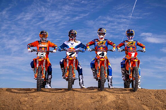 Red Bull KTM svela la squadra 2025 per il SuperMotocross