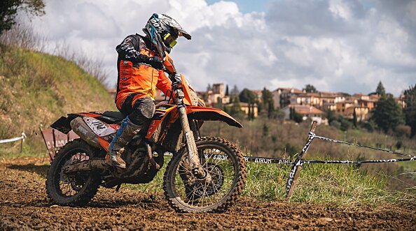Trofeo Enduro KTM 2025, grande debutto a Città della Pieve