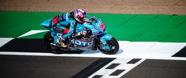 Moto2 e Moto3 a Silverstone più veloci di sempre con Pirelli