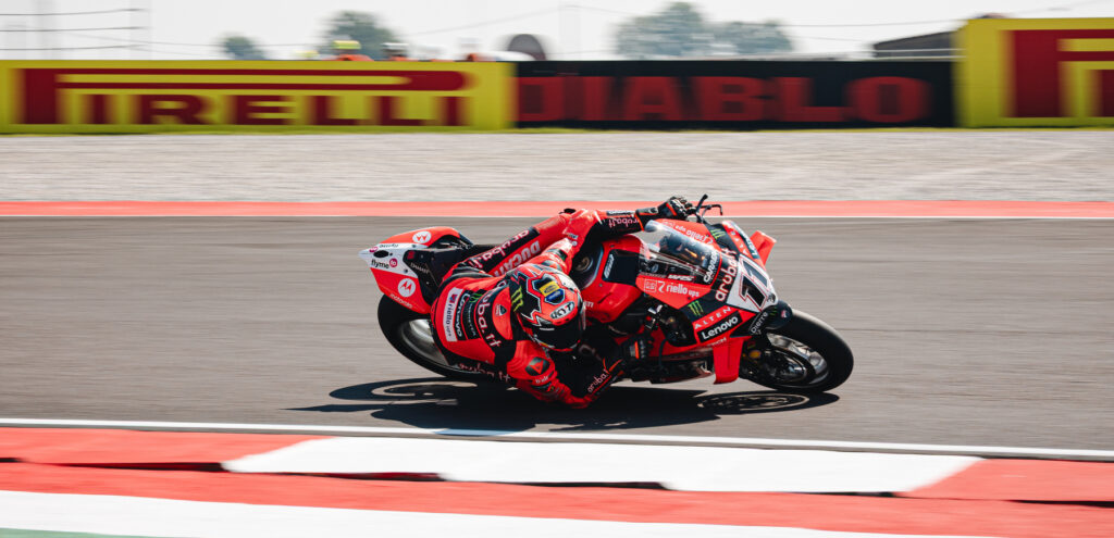 Bulega domina a Cremona con la nuova SCX posteriore