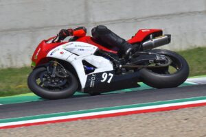 Trofeo Italiano Amatori, spettacolo caldo al Mugello Trofeo Italiano Amatori, spettacolo caldo al Mugello