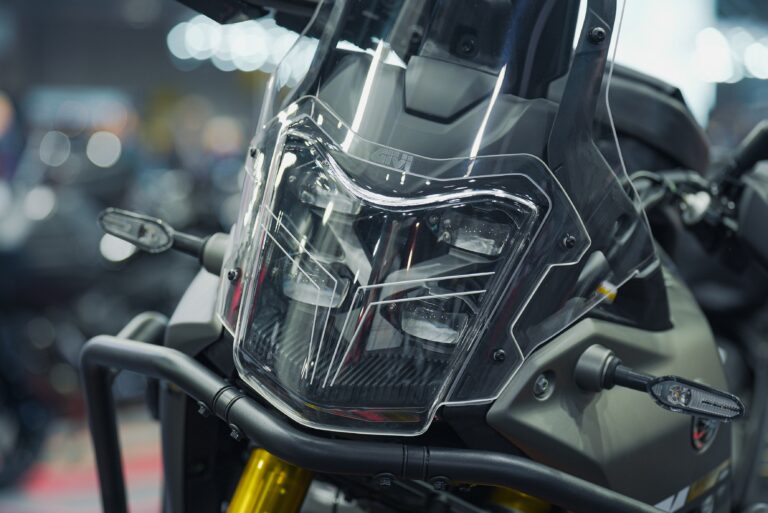 GIVI presenta le nuove protezioni faro per maxi-enduro adventure