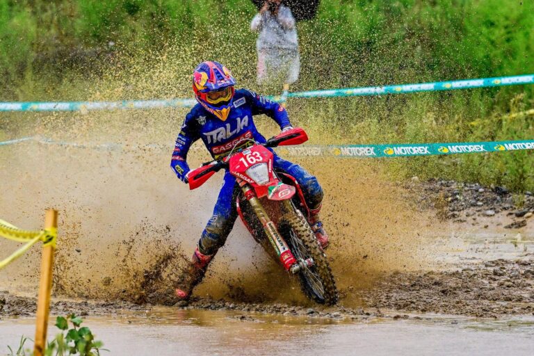 Sei Giorni Enduro 2025, Italia subito protagonista a Bergamo