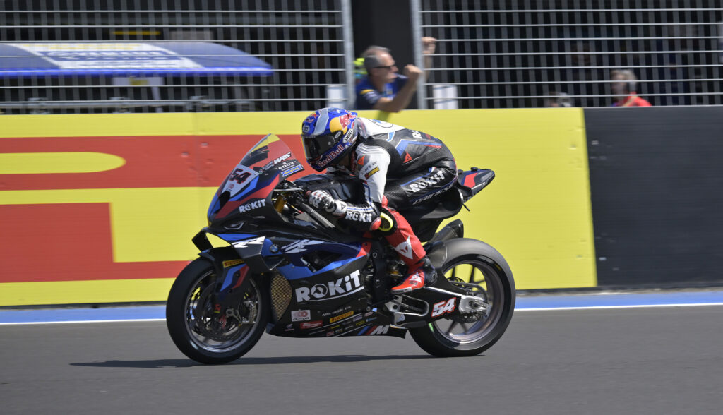 Most bollente, tris di Razgatlioğlu e passo avanti Pirelli