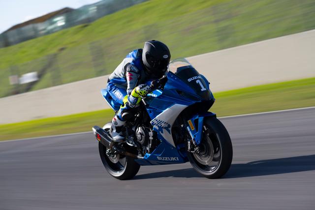 Suzuki GSX-8R CUP 2025: iscrizioni aperte dal 10 dicembre