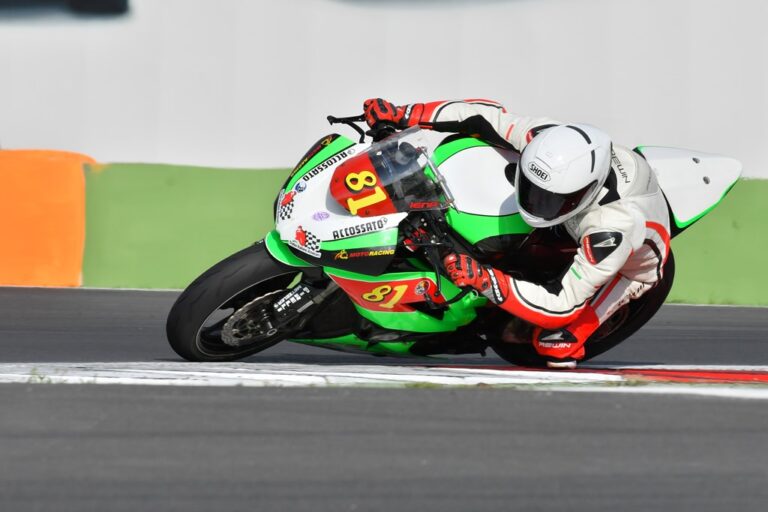 Vallelunga esalta gli Amatori: Gamba e Cannone già campioni