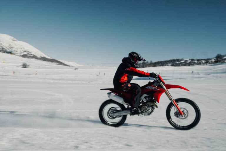 Ducati porta il suo DNA racing sulle piste da sci con Kappa