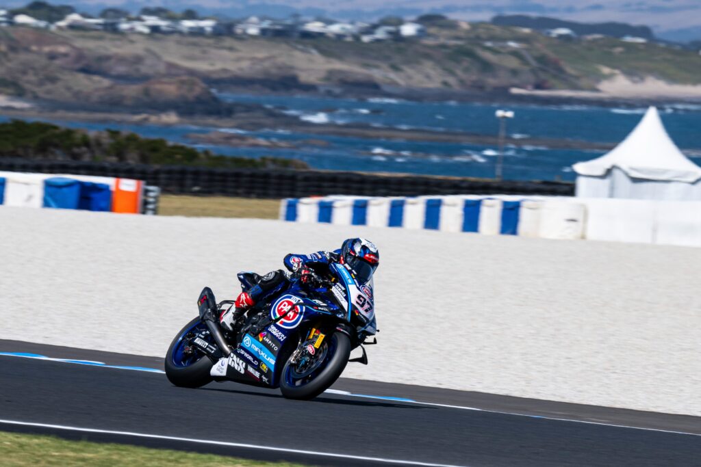 WorldSBK, test Phillip Island: Vierge convince, Locatelli in affanno