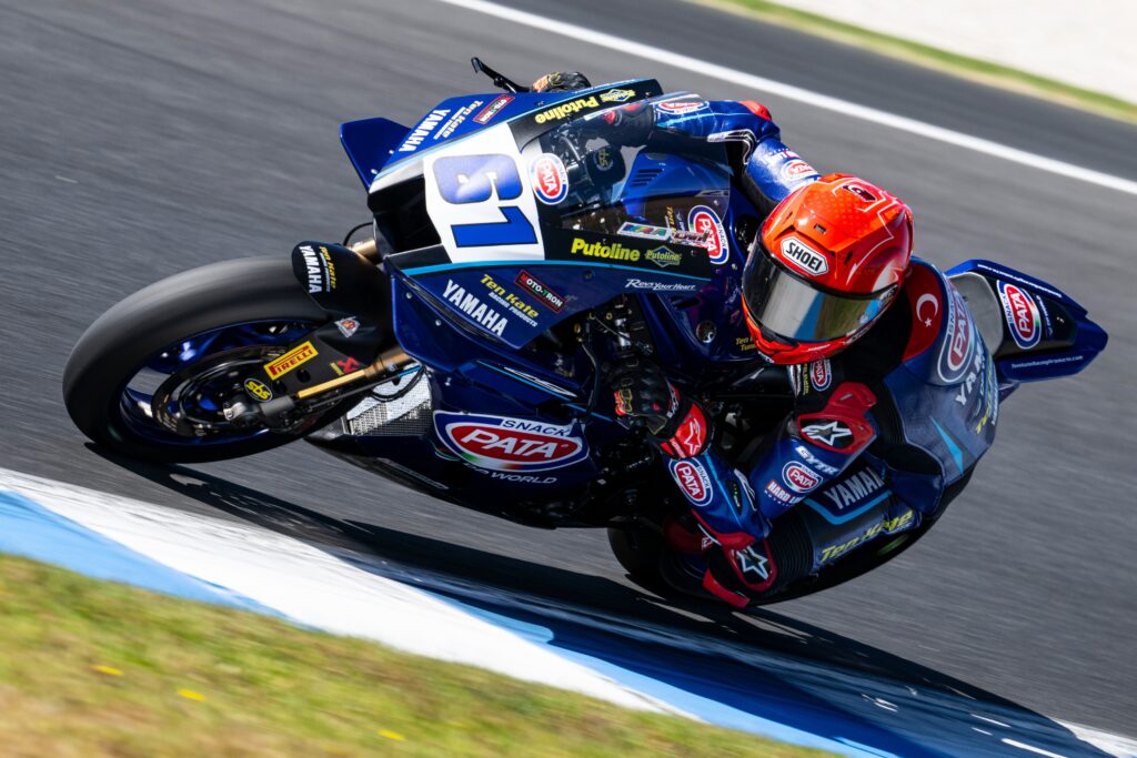 Yamaha parte forte in Qatar: quattro R1 nella top ten del WorldSBK