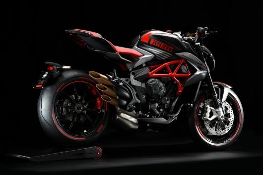 MV Agusta Brutale 800 RR Pirelli, edizione limitata per la nuova partnership