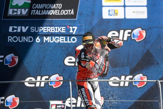 CIV Mugello: Pirro e Pirelli campioni Superbike, pioggia show