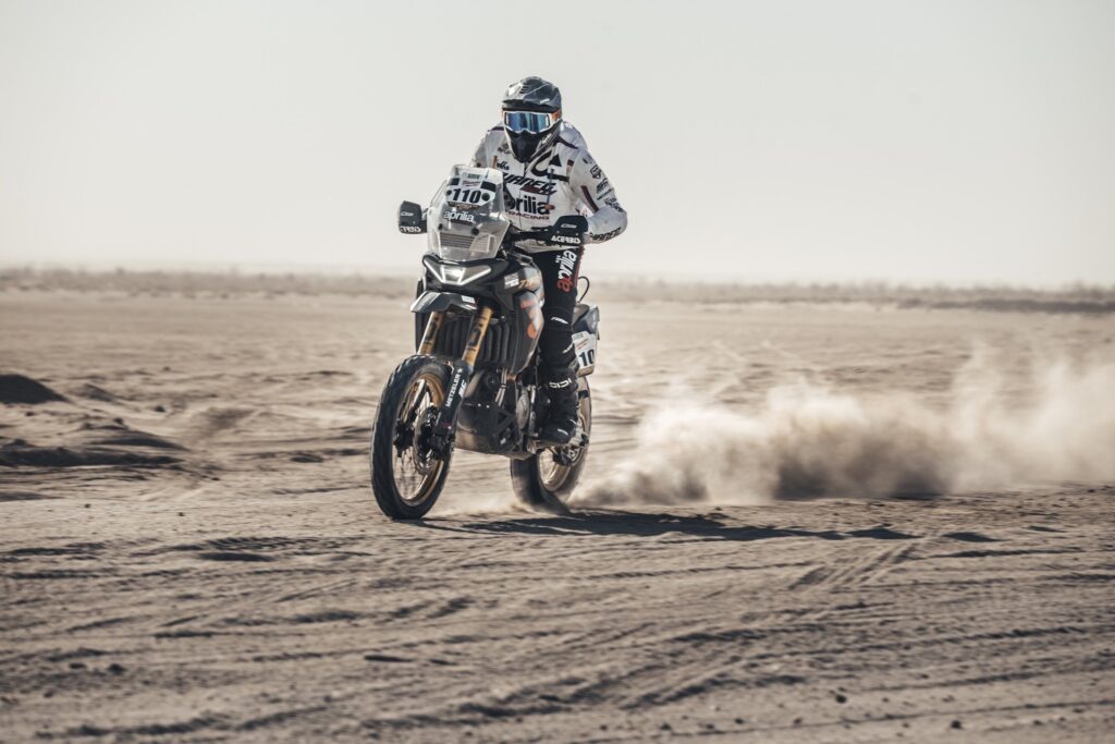 ApriliaTuaregRacing_AER26_Stage7_03