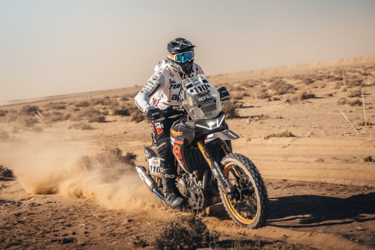 ApriliaTuaregRacing_AER26_Stage8_05