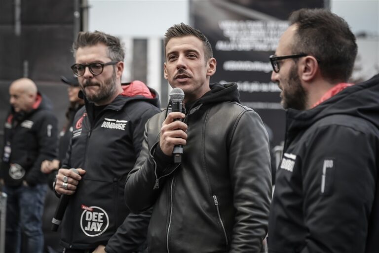 Francesco Gabbani a EICMA 2017, la moto come passione condivisa